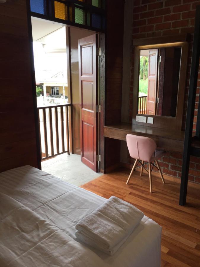 Little Kampung Studio Teluk Intan Ngoại thất bức ảnh